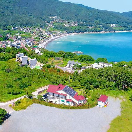 Travel Sketch Pension 巨济市 外观 照片